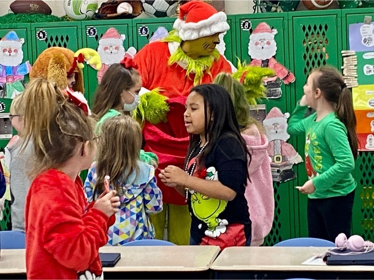 kids with Grinch